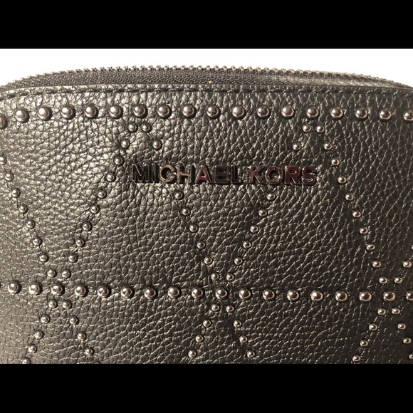 🌺 Michael Kors Black Adele Dome Crossbody Purse - Picture 4 of 8